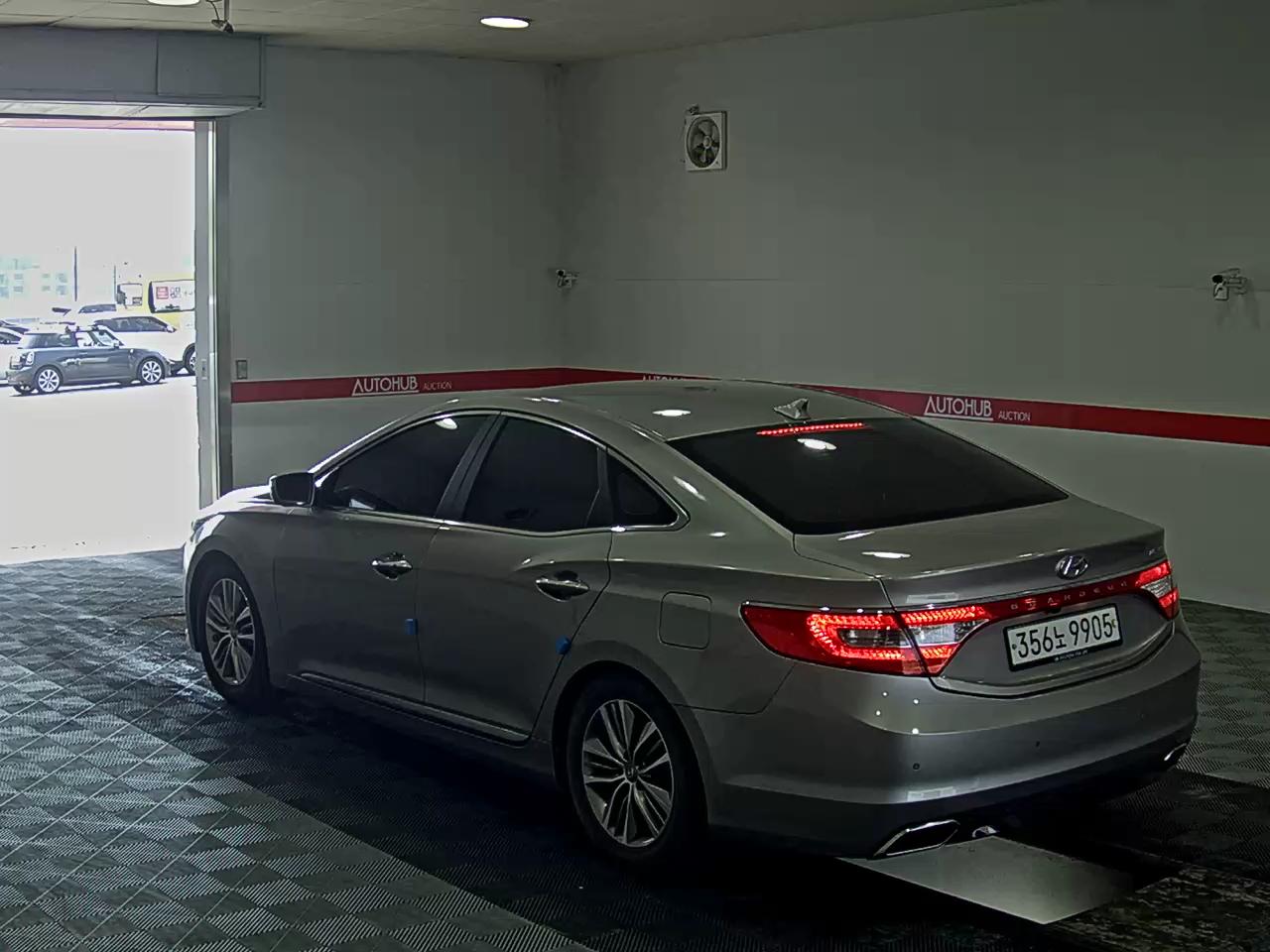 2012 - hyundai grandeur