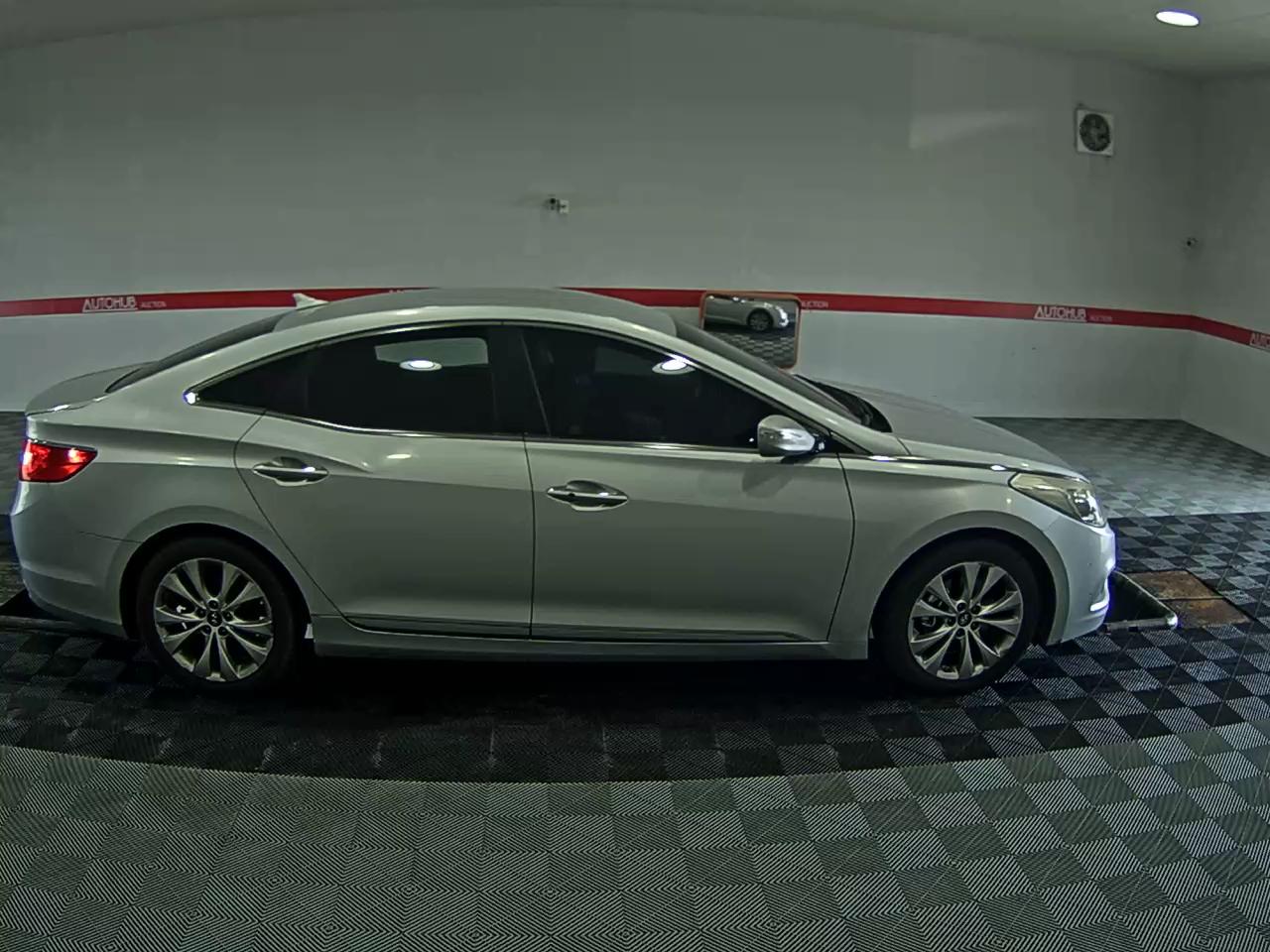 2012 - hyundai grandeur