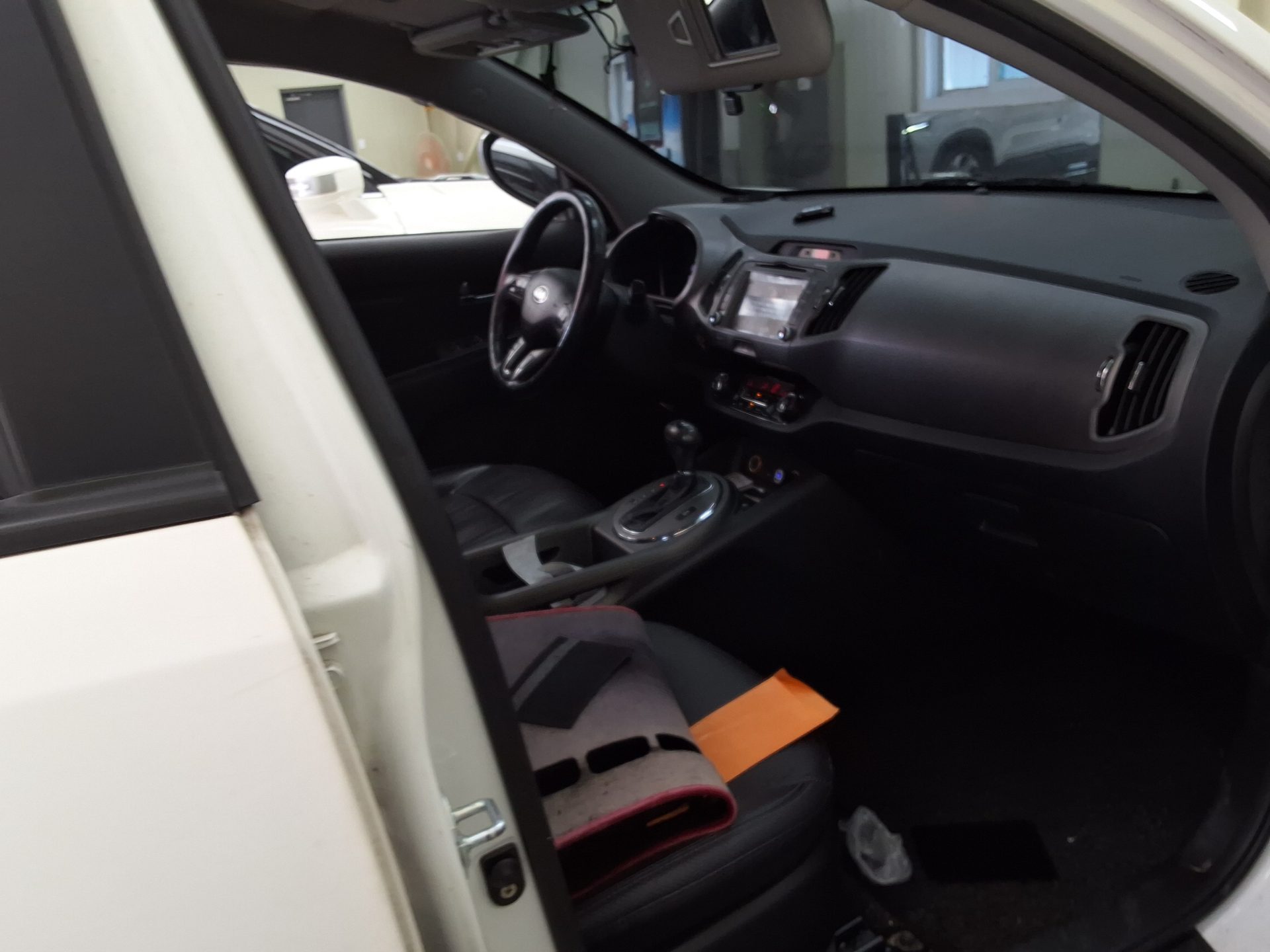 2014 - kia sportage