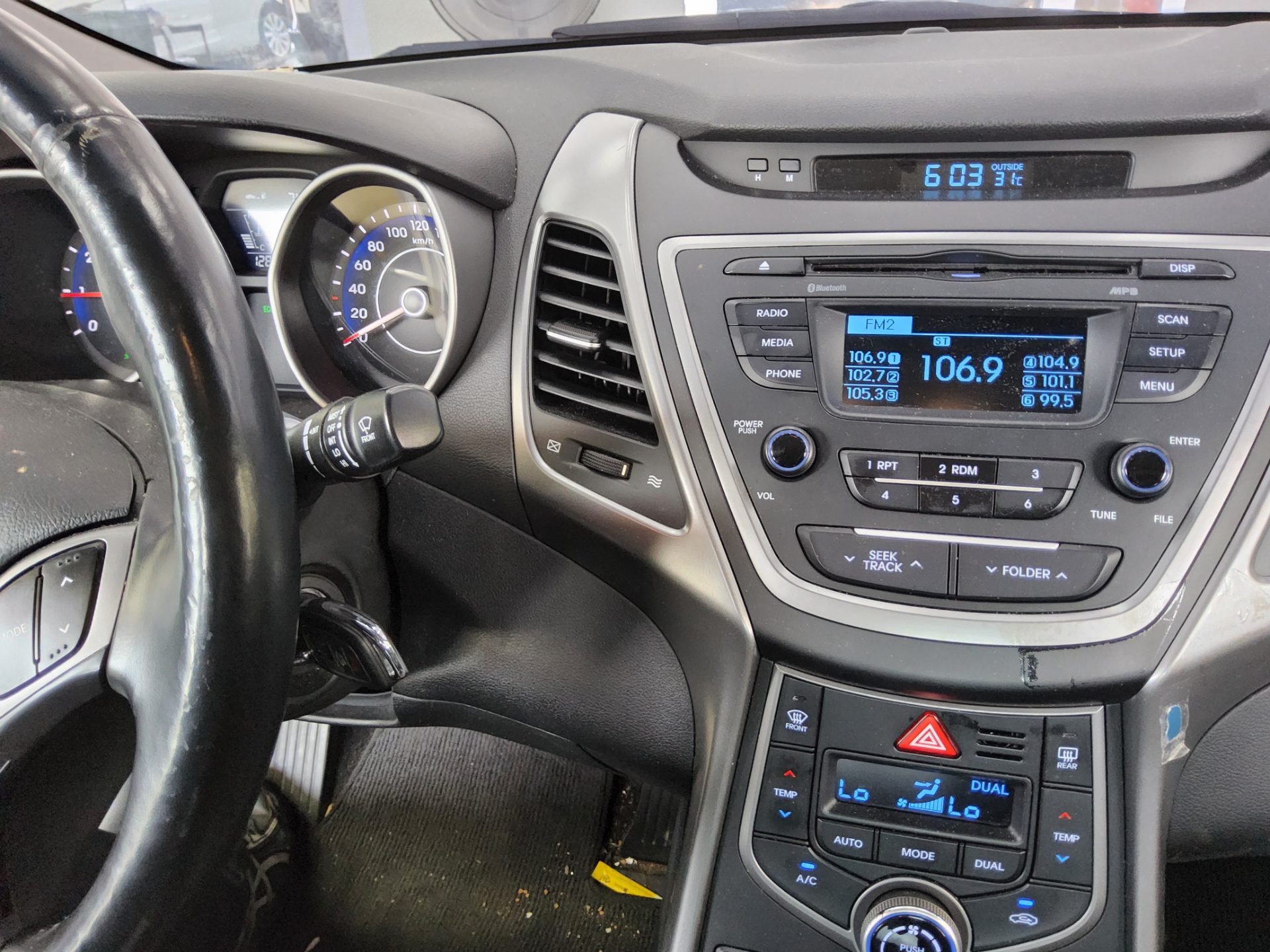 2014 - hyundai avante