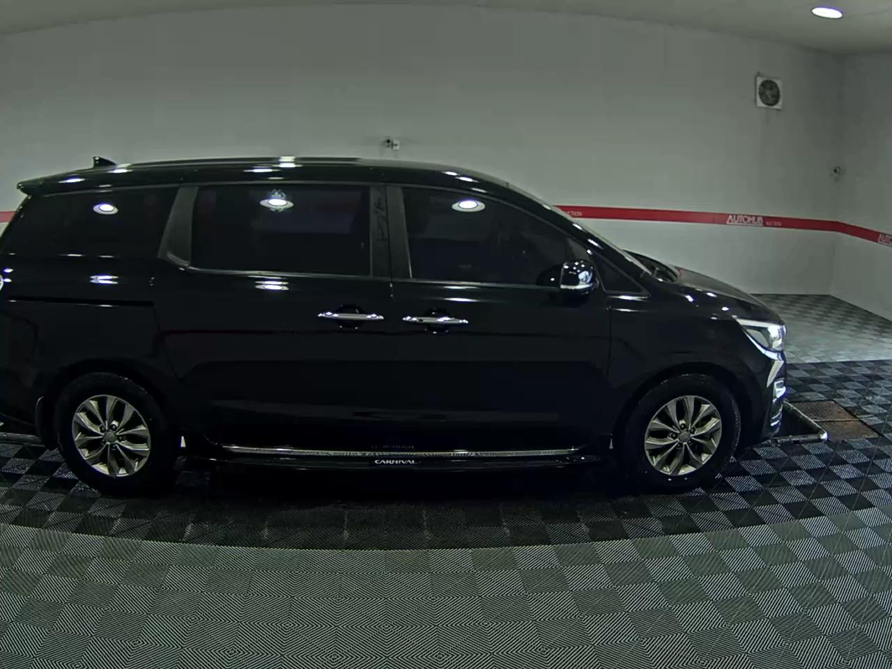 2019 - kia carnival