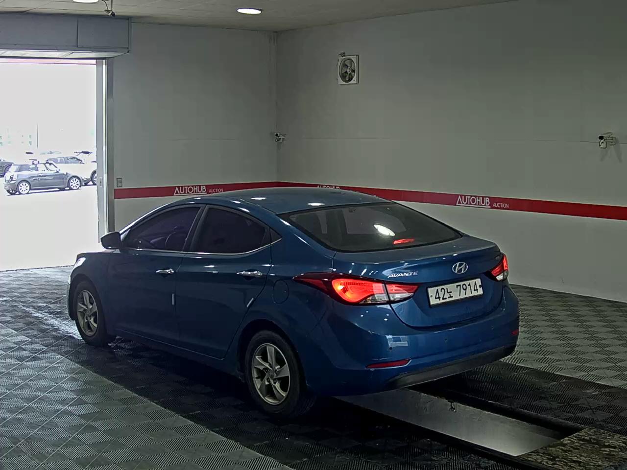 2014 - hyundai avante