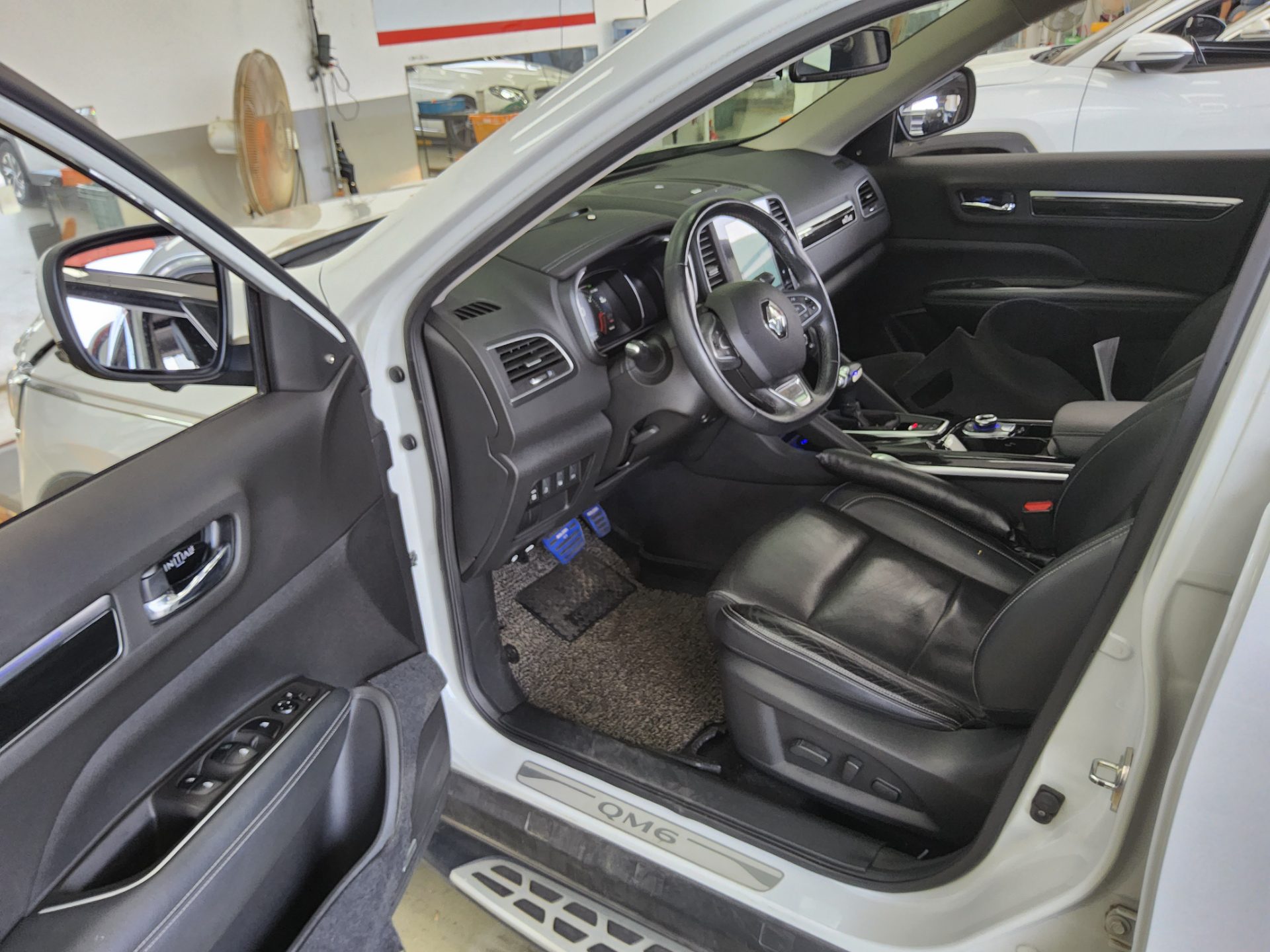 2017 - renault qm6