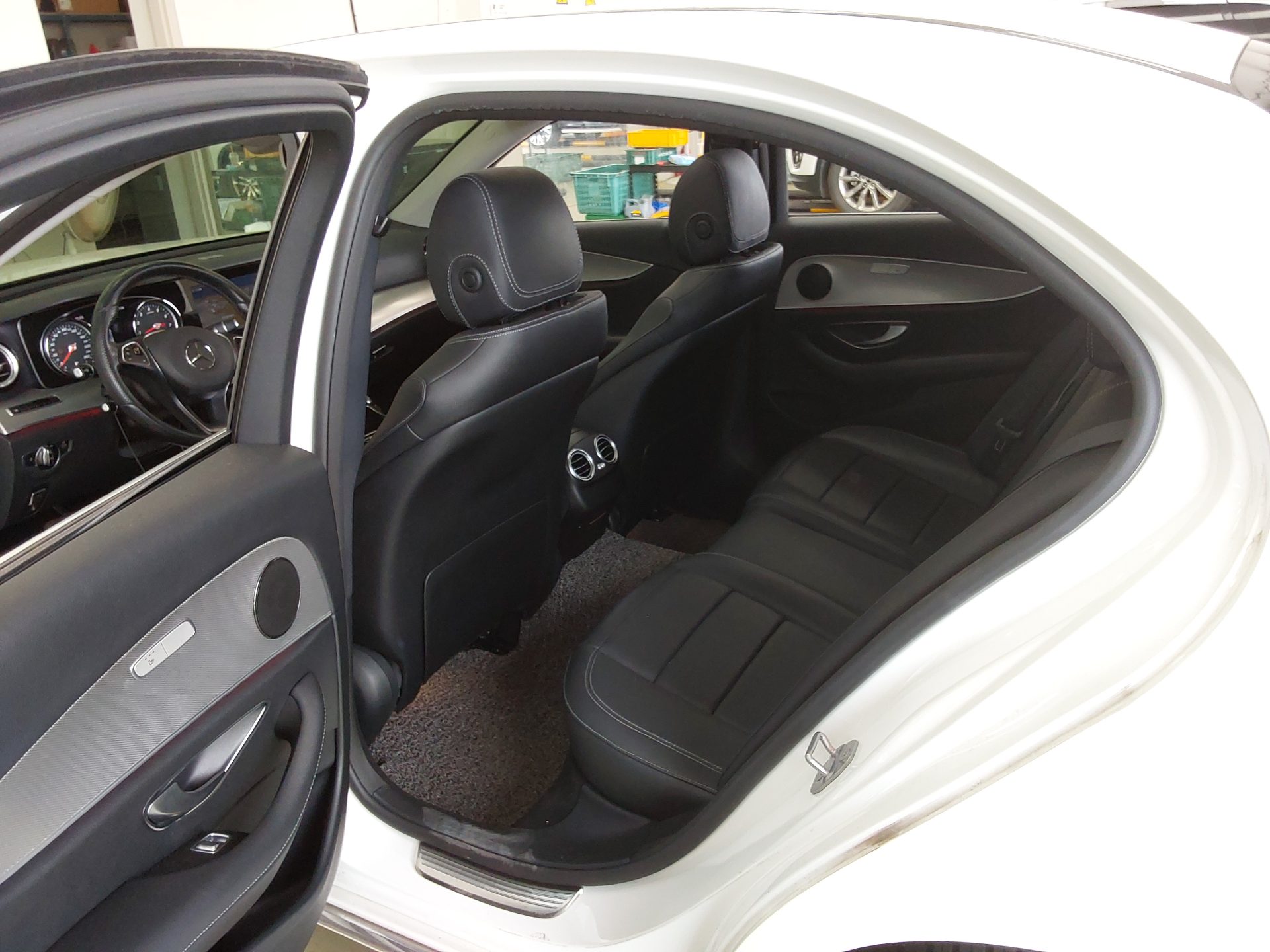 2017 - mercedes-benz e200