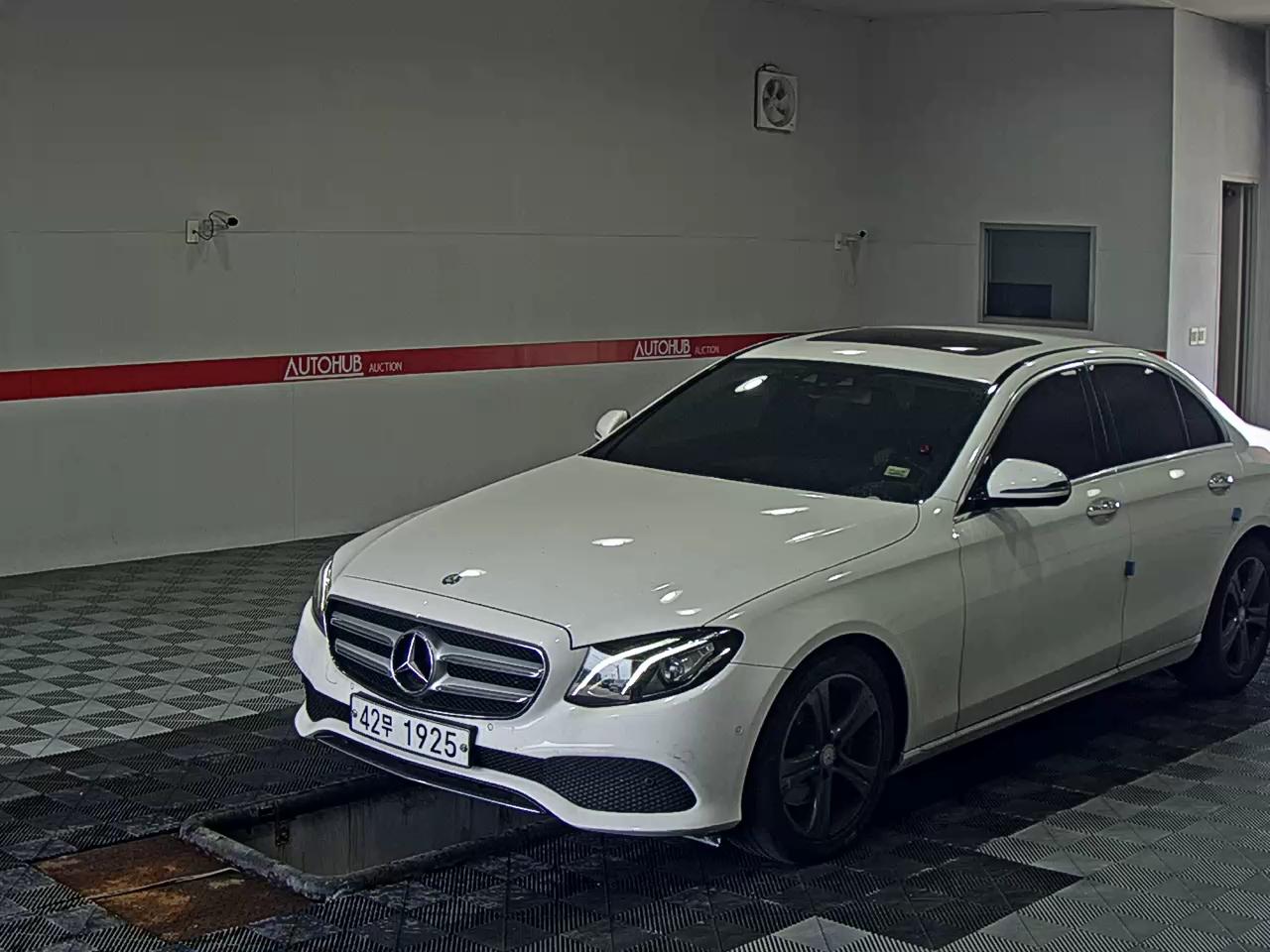 2017 - mercedes-benz e200