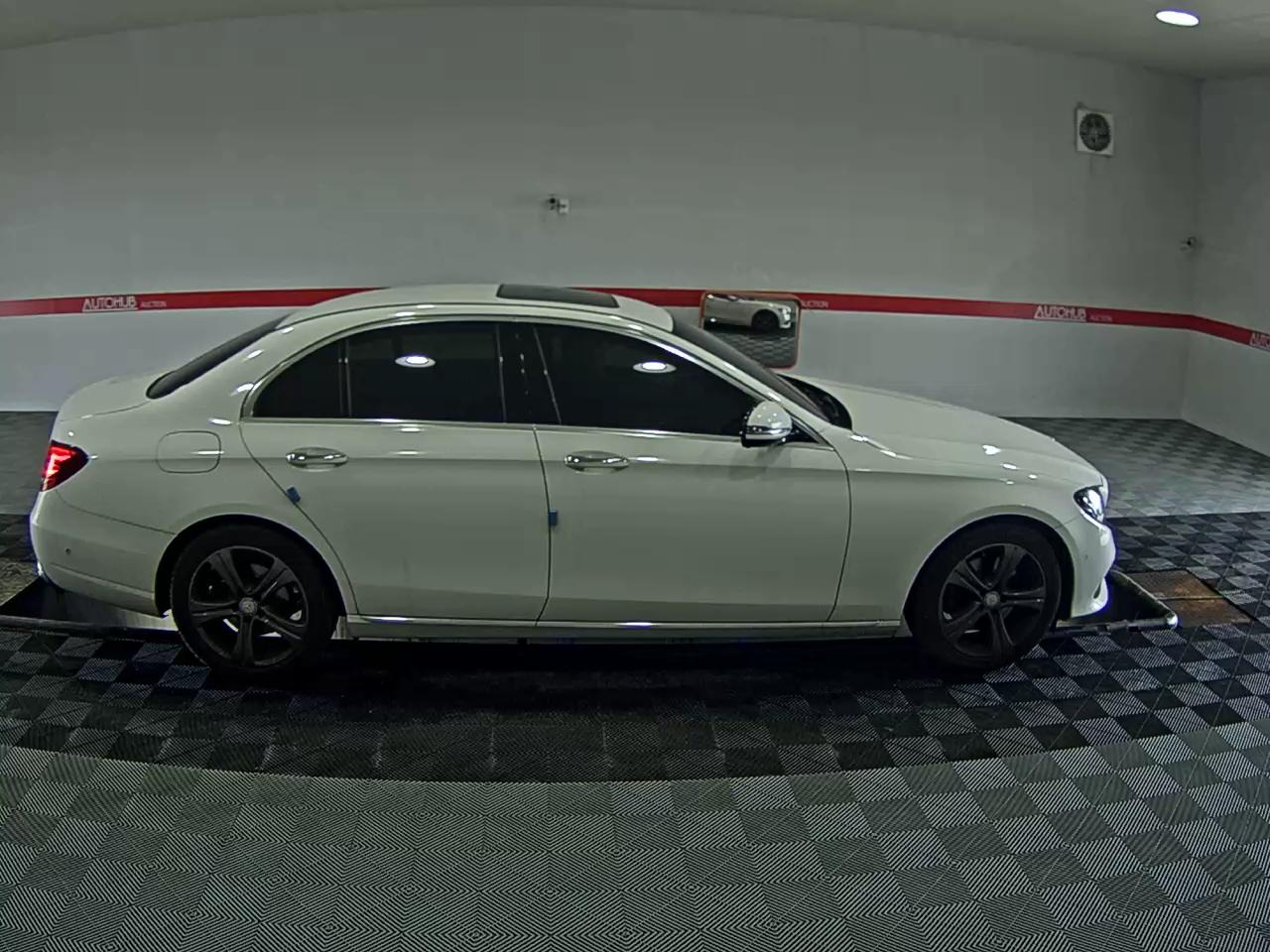 2017 - mercedes-benz e200