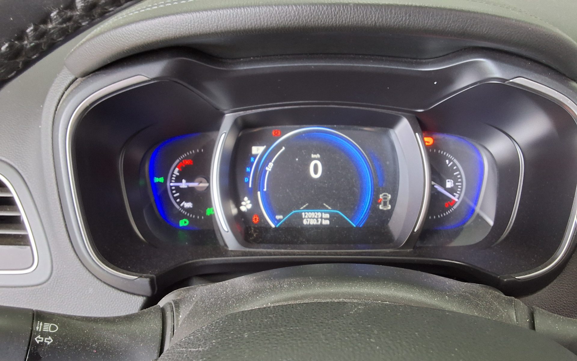 2020 - renault qm6