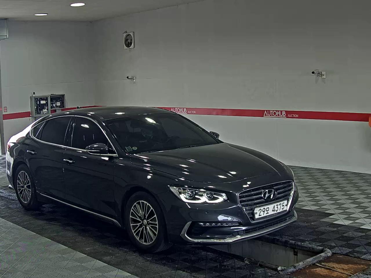 2018 - hyundai grandeur