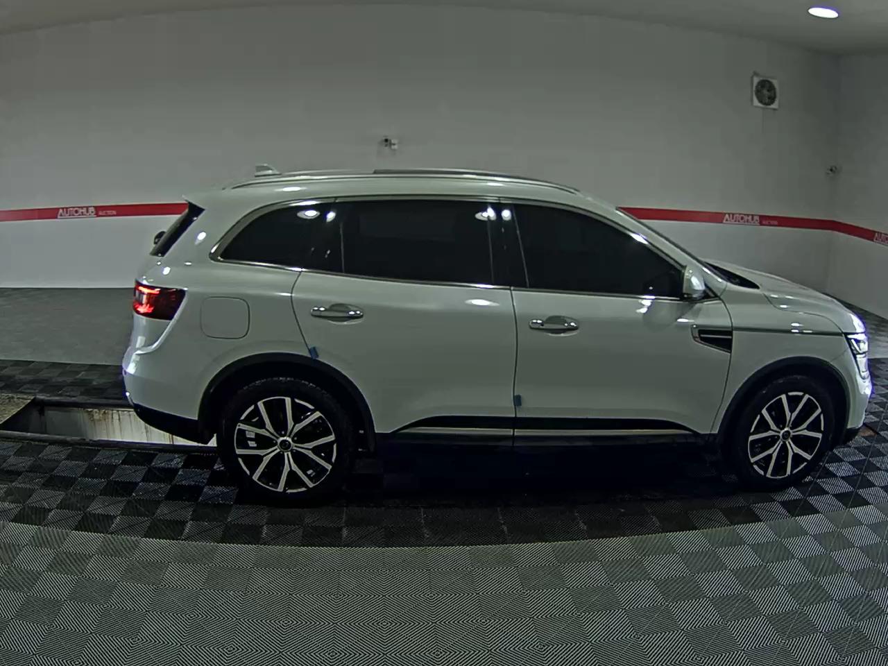 2020 - renault qm6