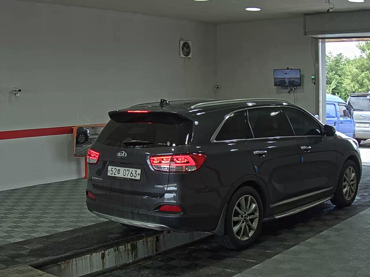 2016 - kia sorento
