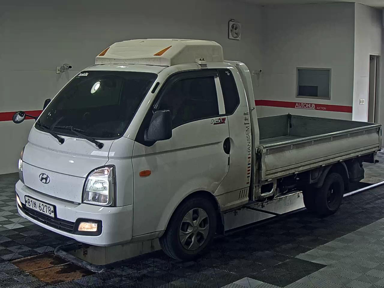 HYUNDAI PORTER II SUPER CAB EXTRA WHEELBASE