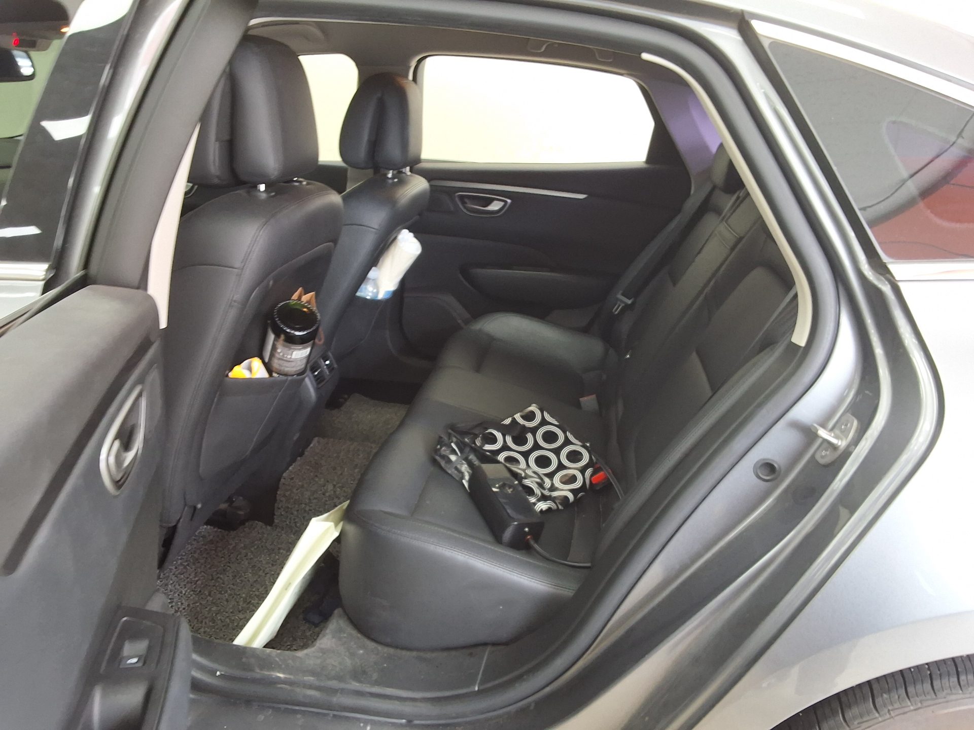 2019 - renault sm6