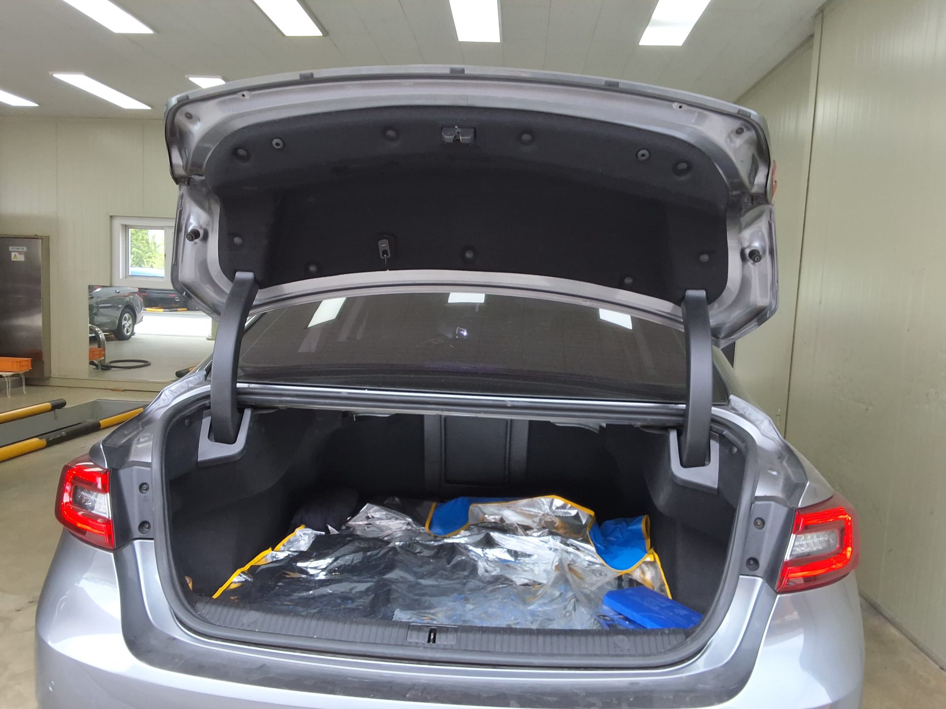 2019 - renault sm6
