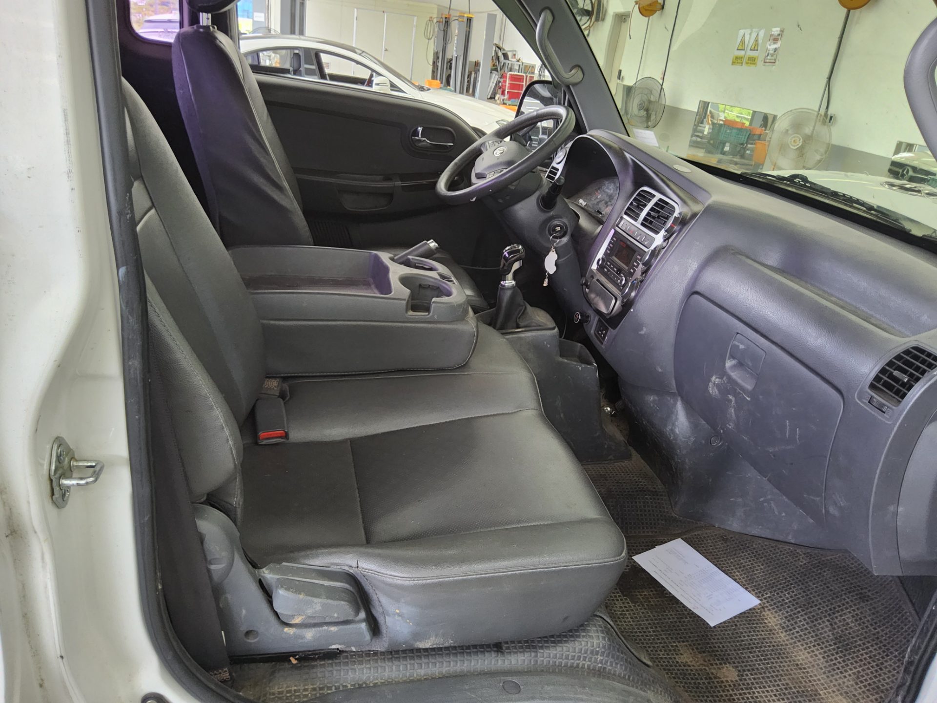 2017 - kia bongo