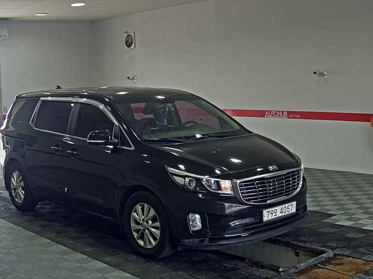 2018 - kia carnival