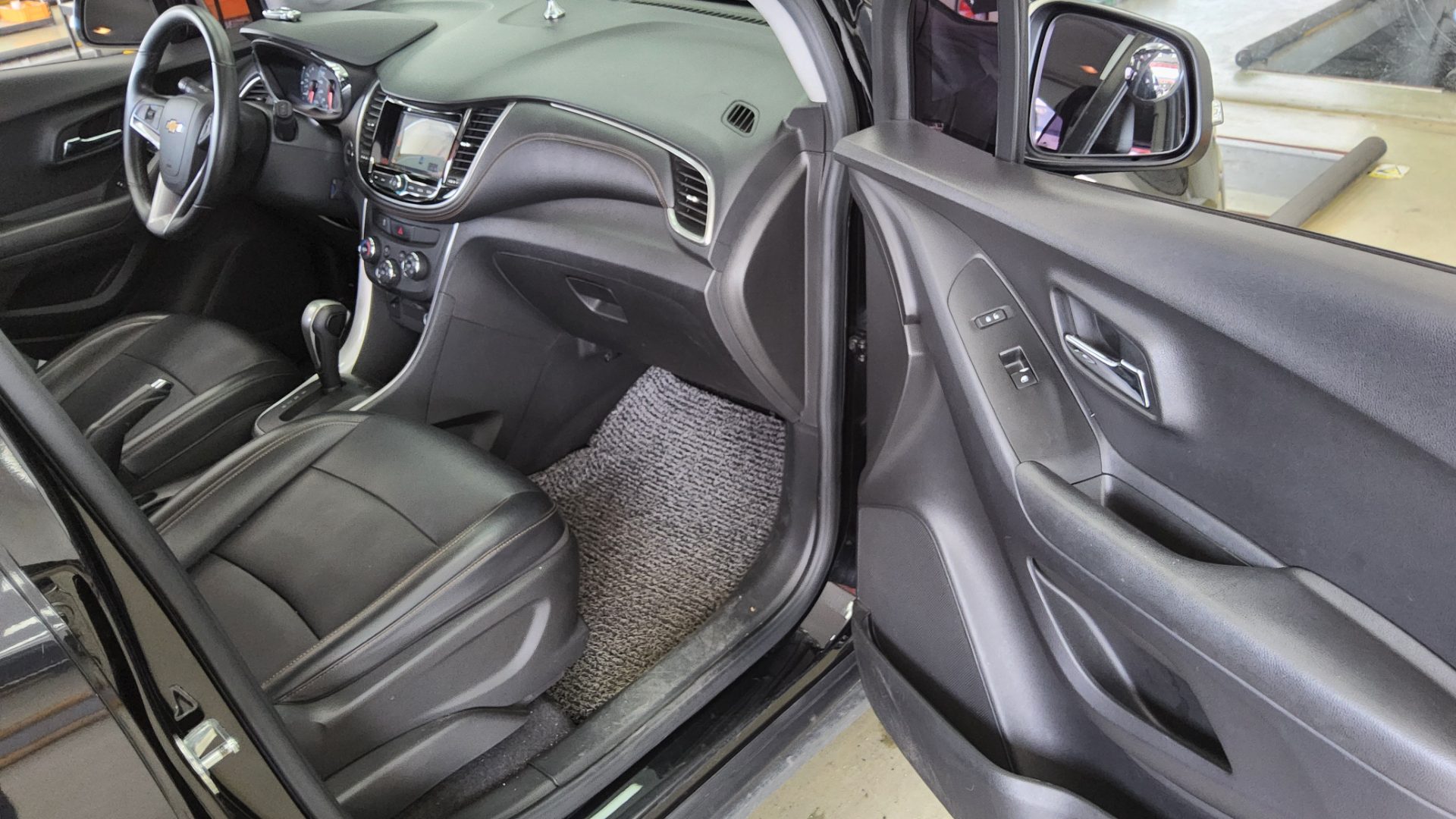 2018 - chevrolet trax