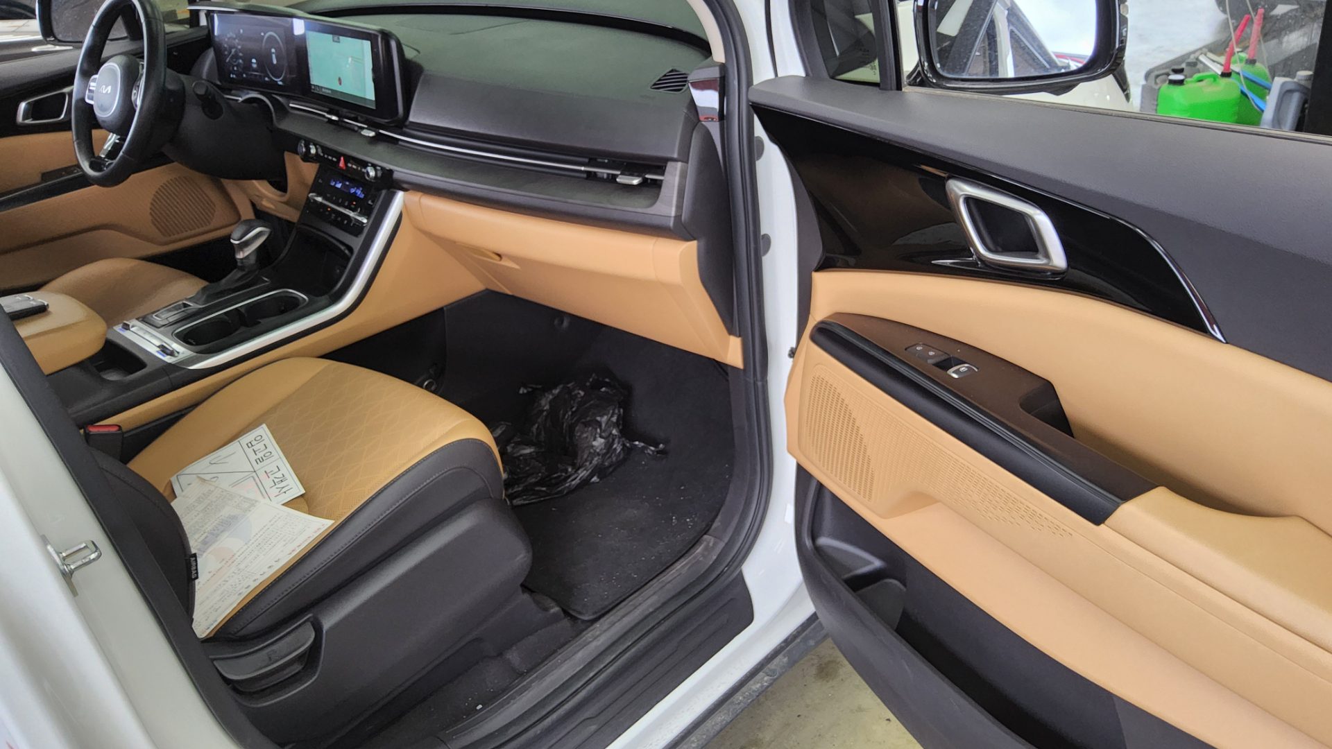 2023 - kia carnival
