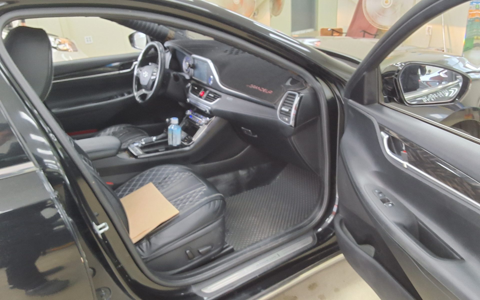 2019 - hyundai grandeur