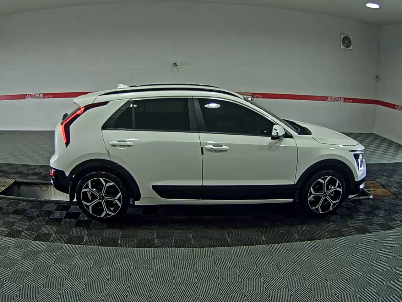 2024 - kia niro