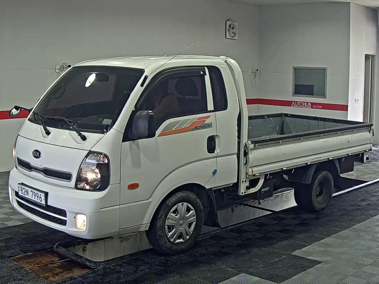 2017 - kia bongo
