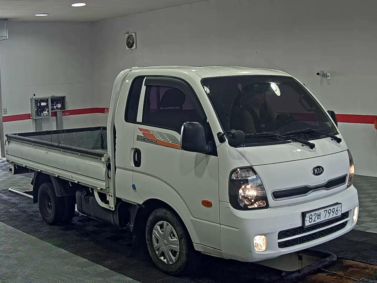 2017 - kia bongo