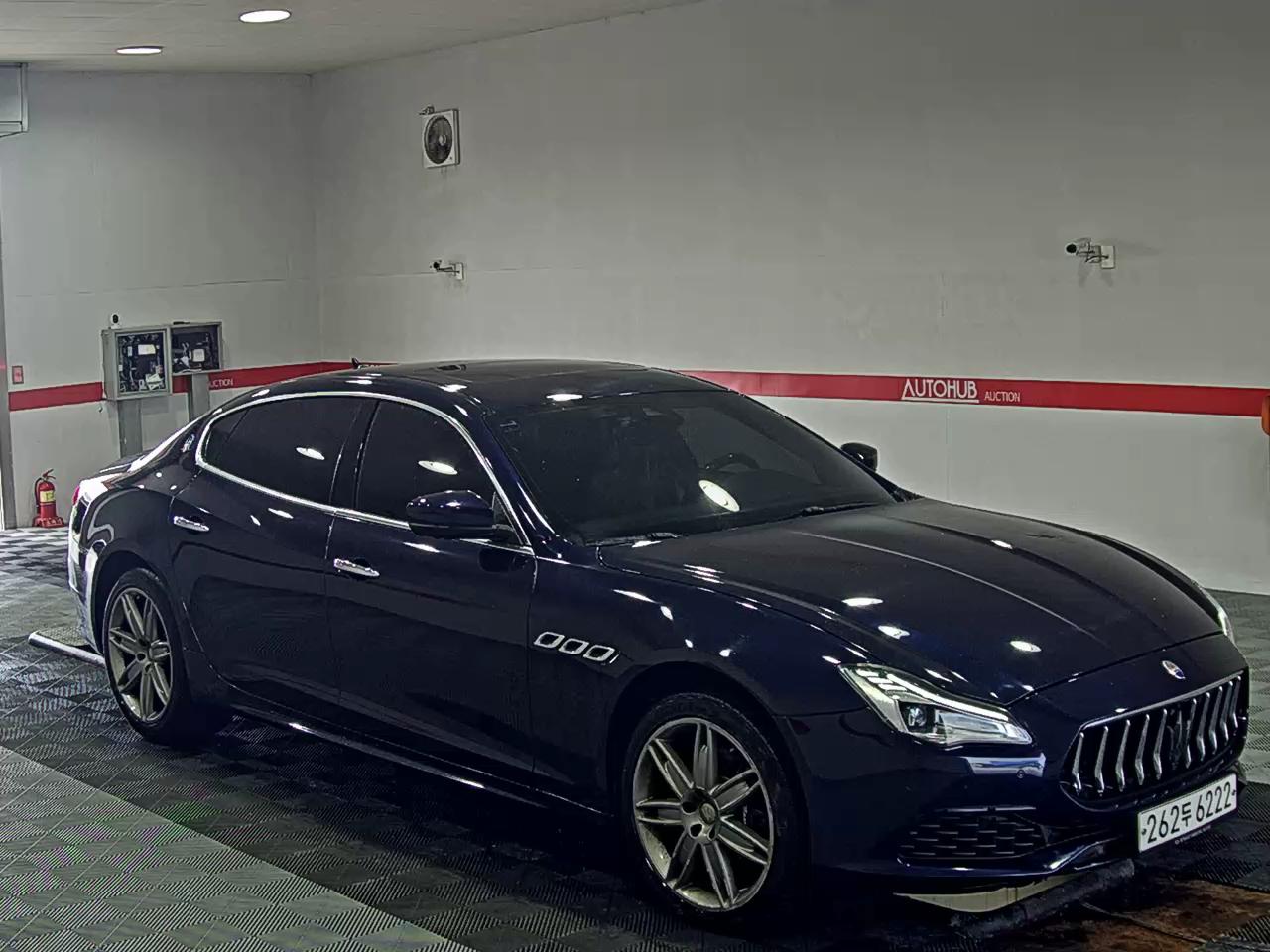 2017 - maserati quattroporte