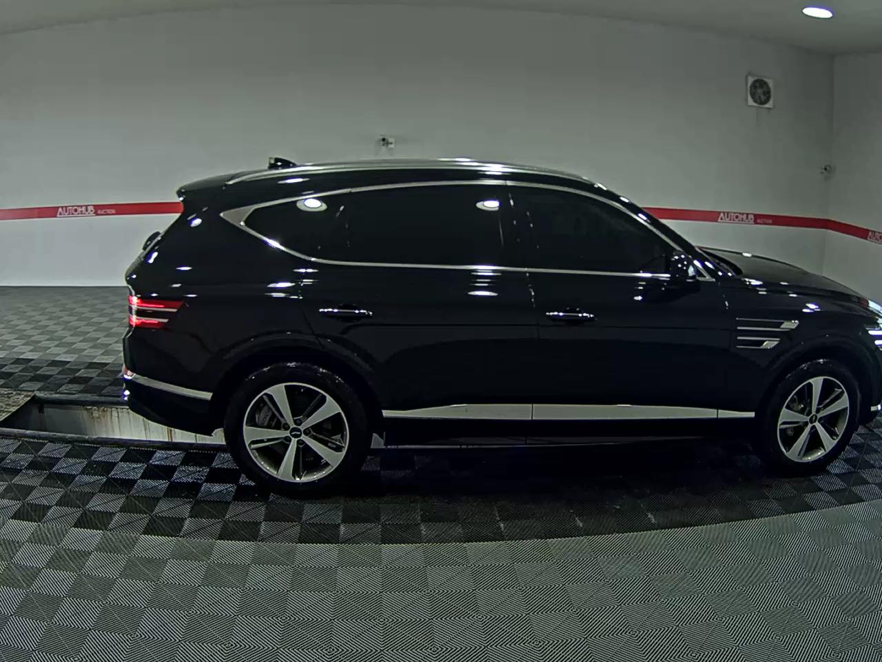 2023 - genesis gv80