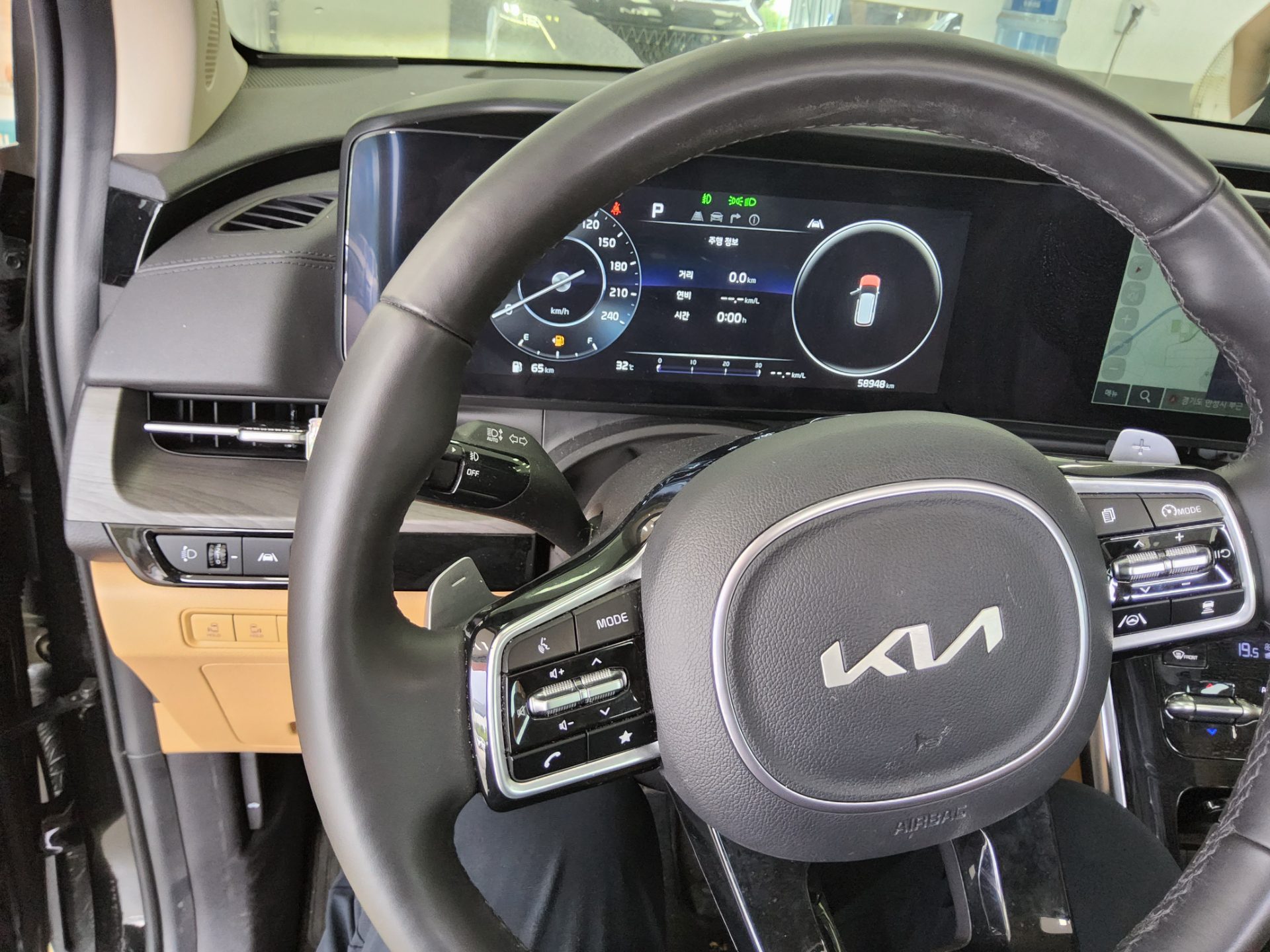 2023 - kia carnival