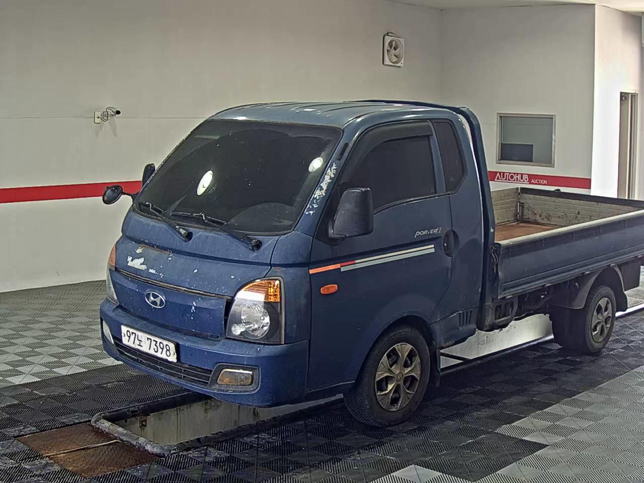 HYUNDAI PORTER II SUPER CAB EXTRA WHEELBASE