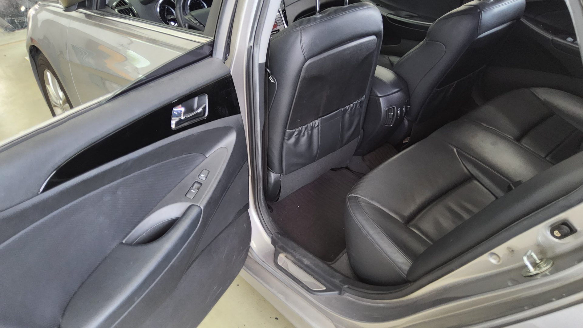 2011 - hyundai sonata