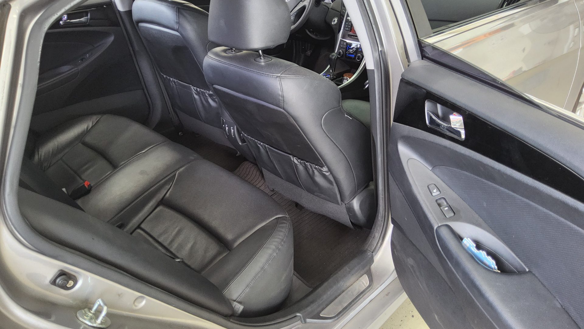 2011 - hyundai sonata