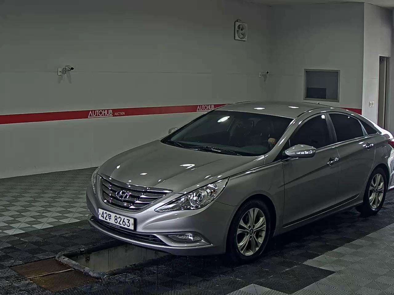 2011 - hyundai sonata