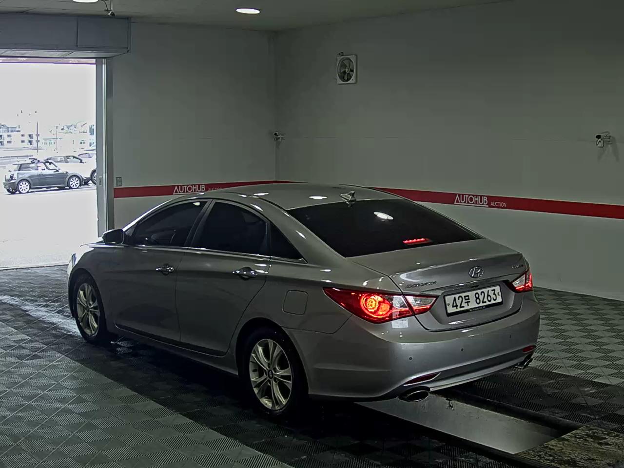 2011 - hyundai sonata