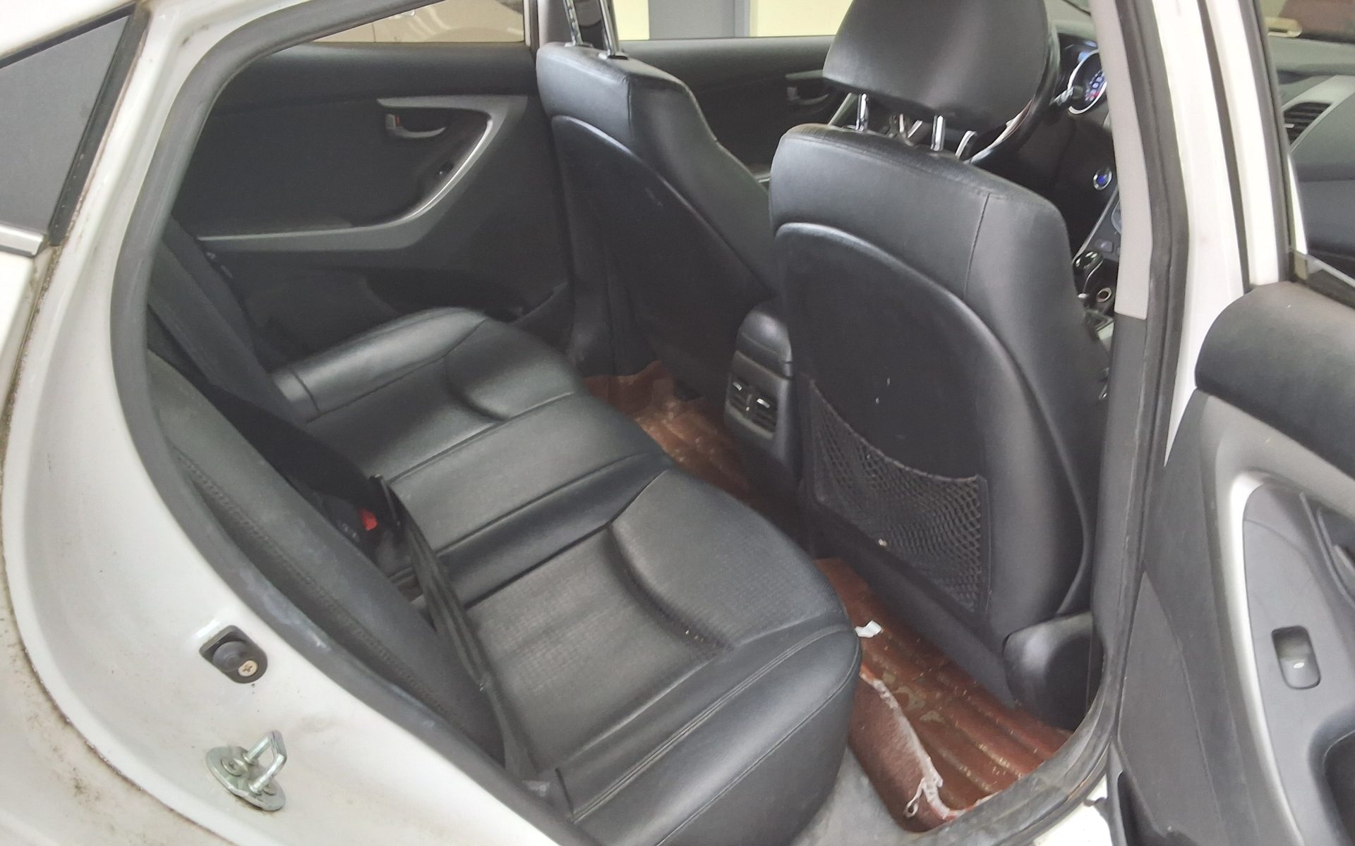 2014 - hyundai avante