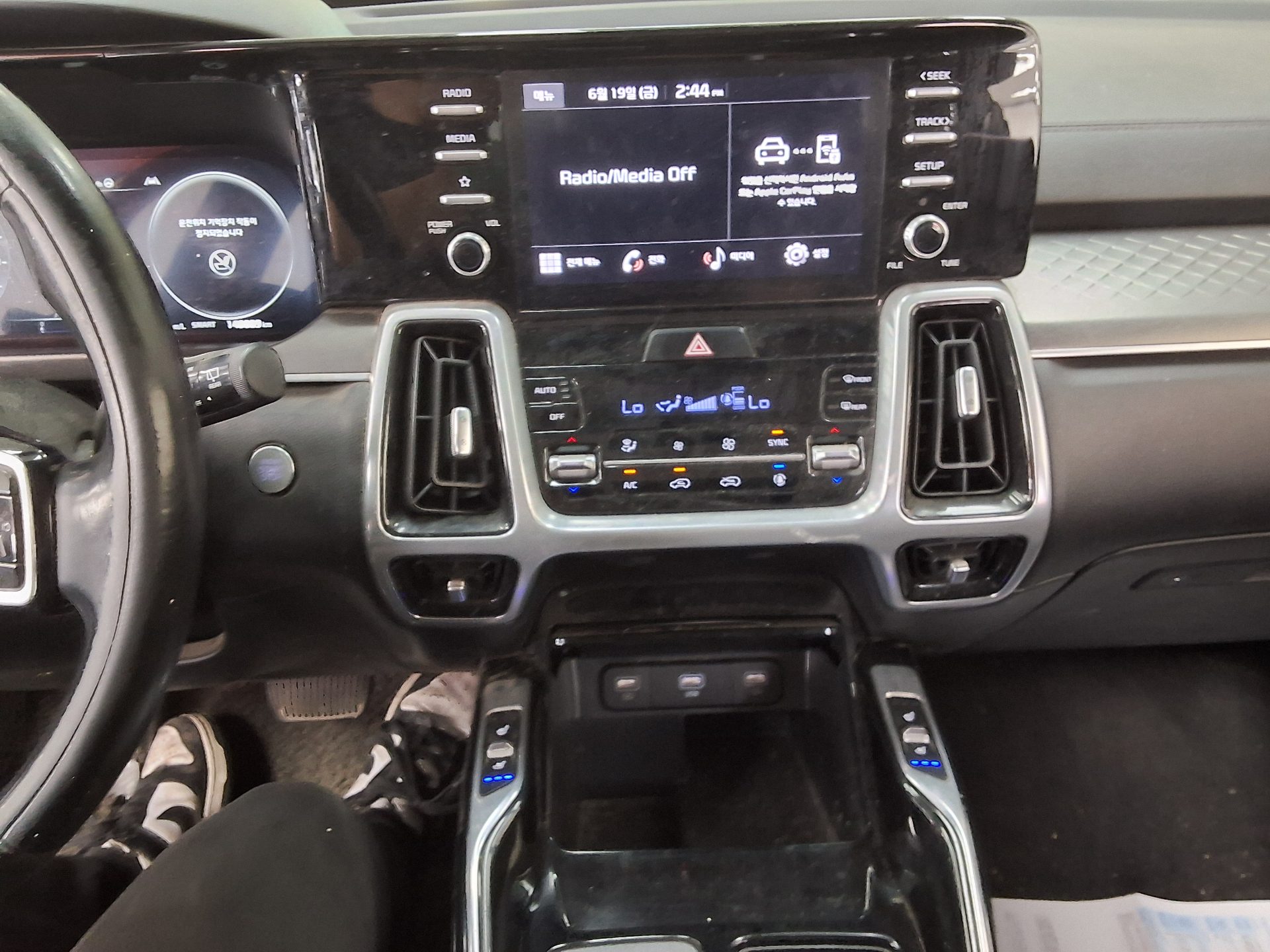 2022 - kia sorento
