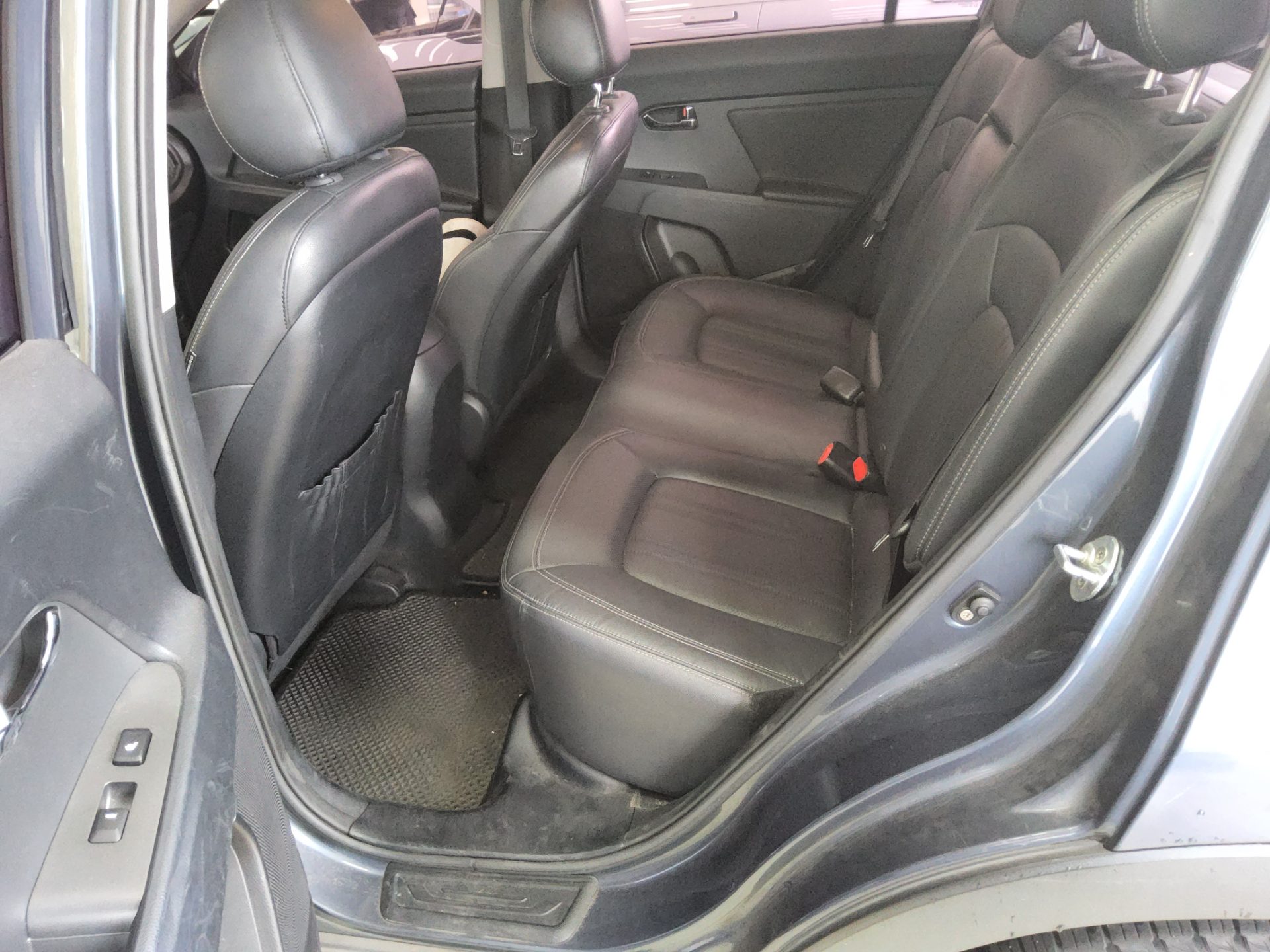 2012 - kia sportage