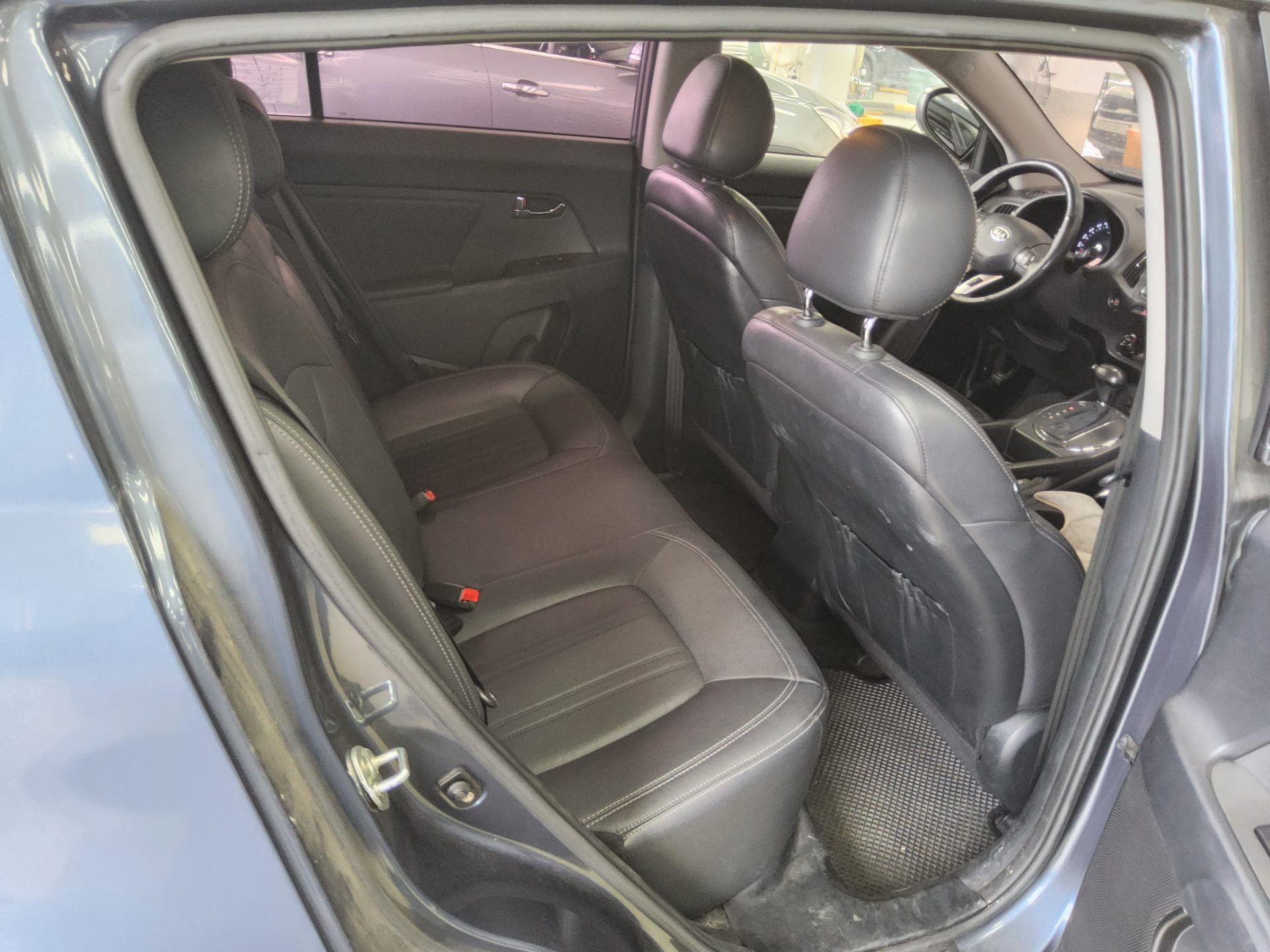 2012 - kia sportage