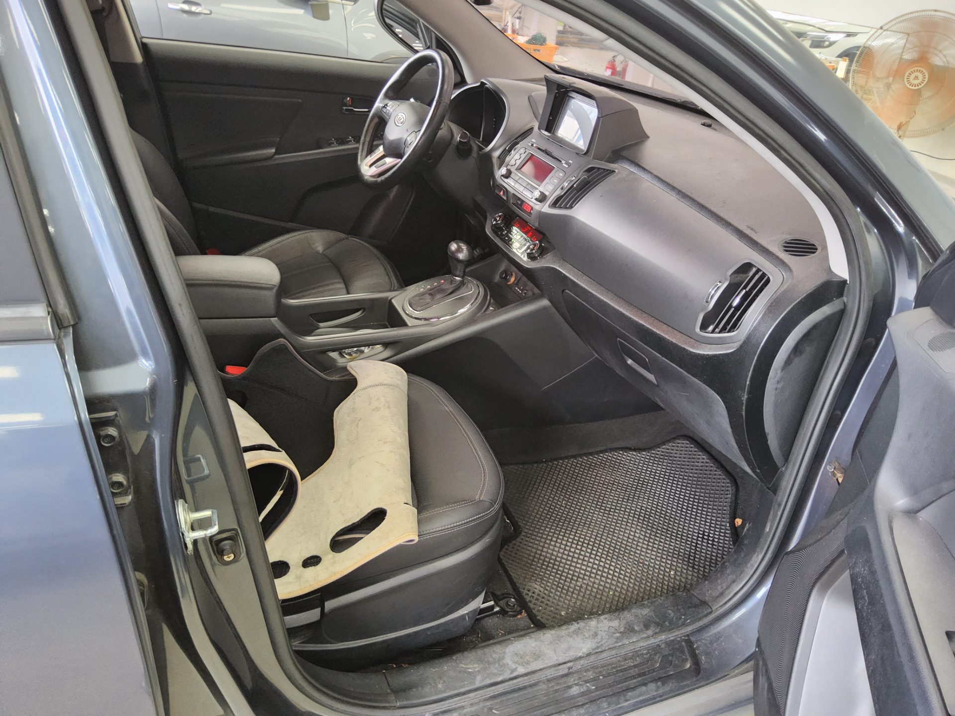 2012 - kia sportage