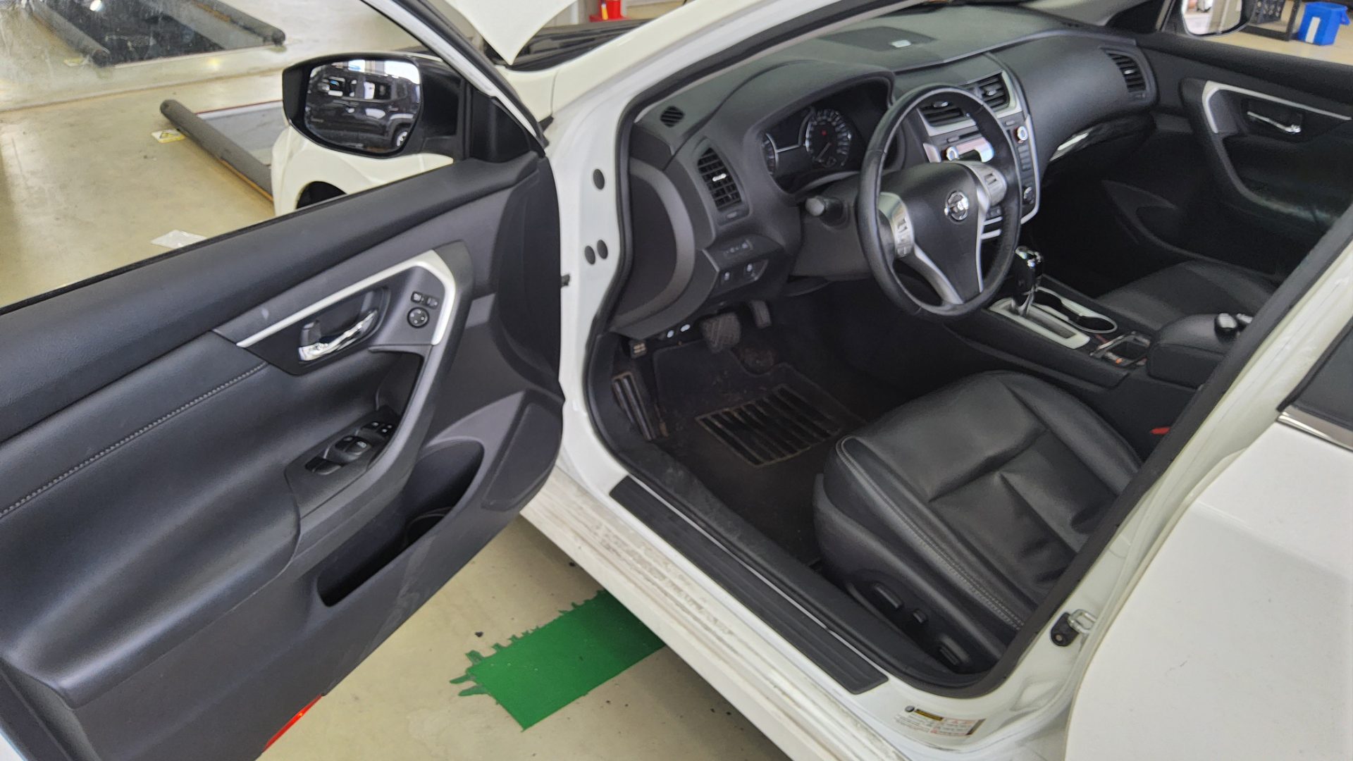 2017 - nissan altima