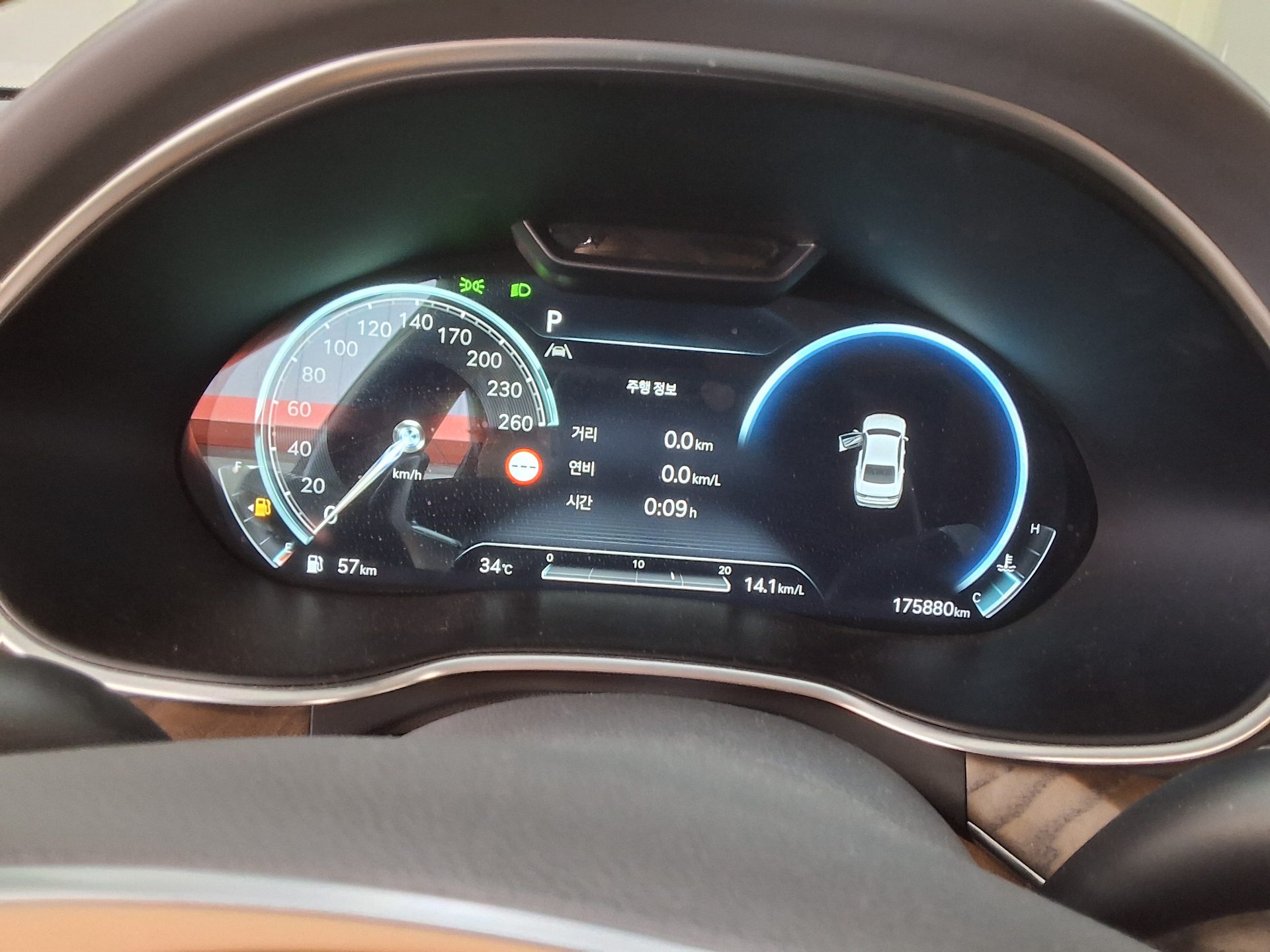 2022 - genesis g80