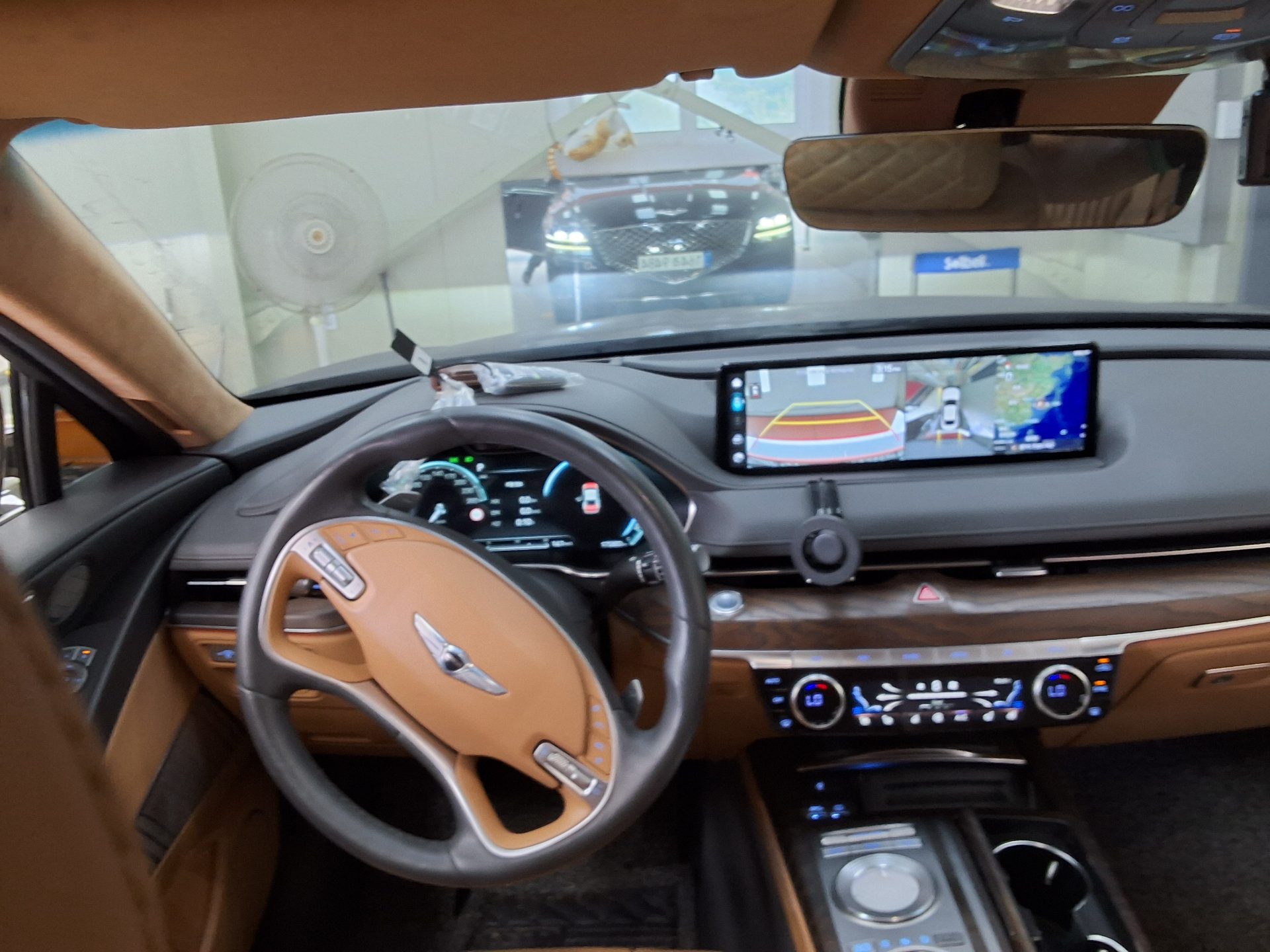 2022 - genesis g80