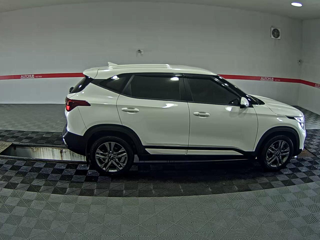 2020 - kia seltos