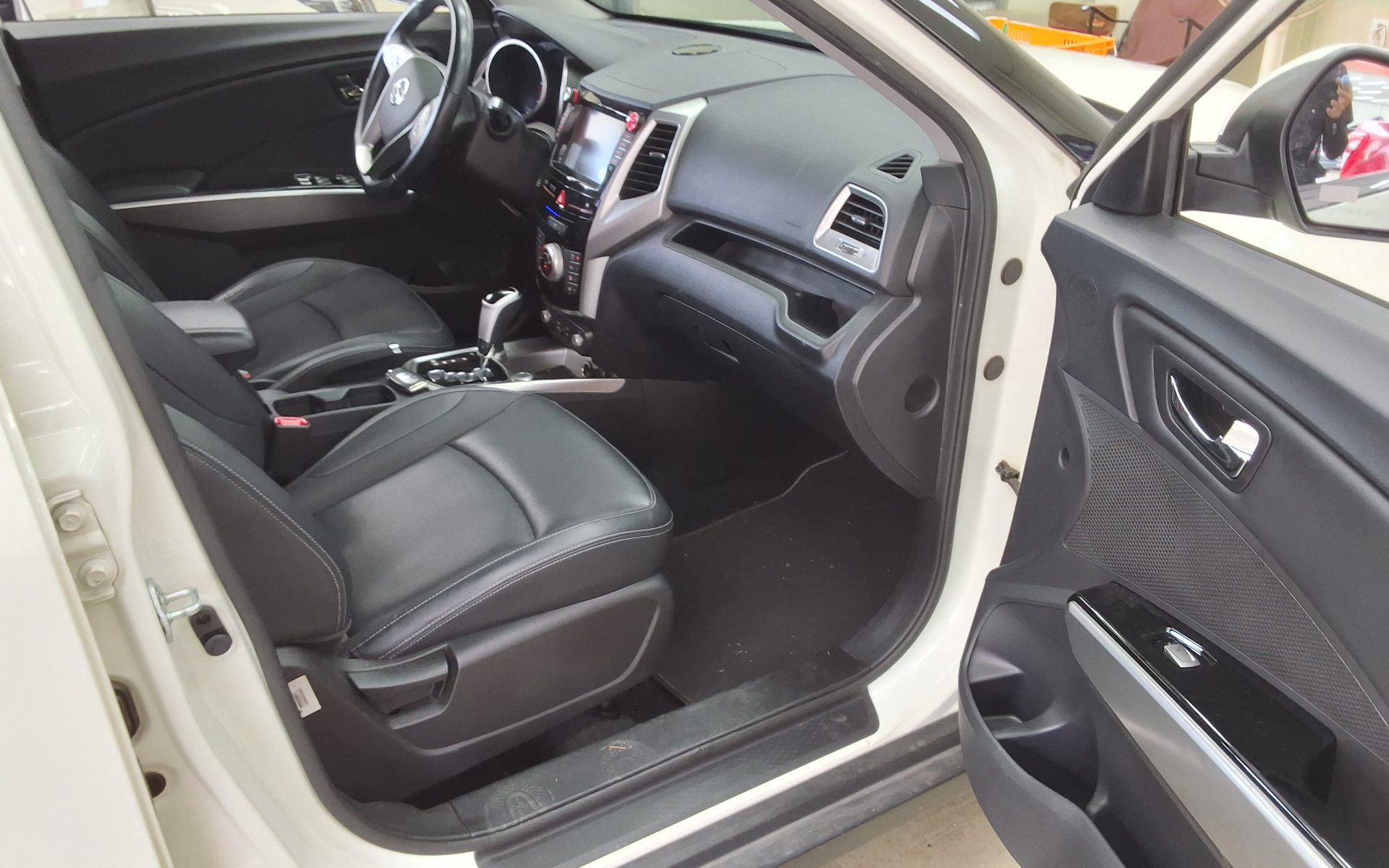 2016 - ssangyong tivoli
