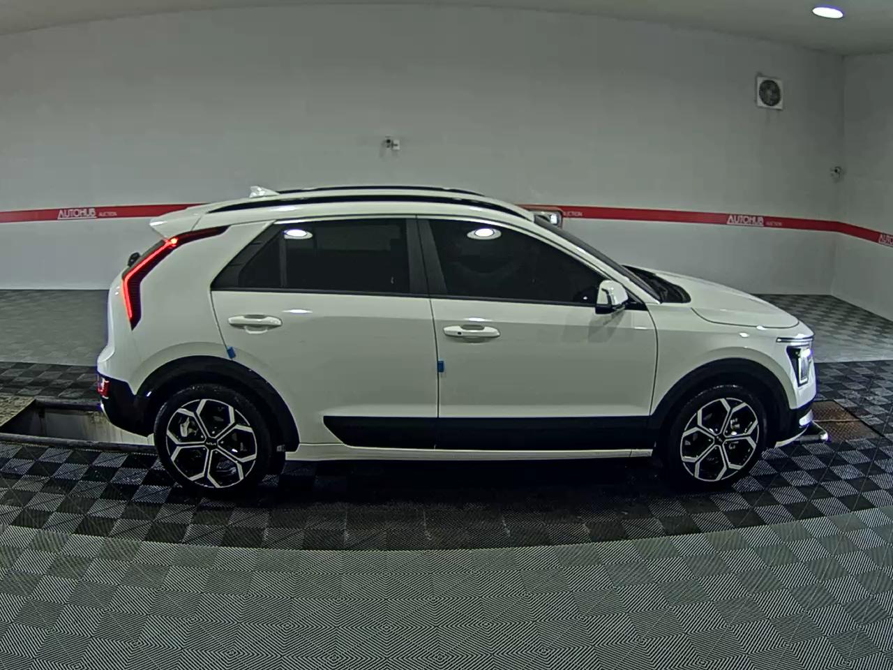 2024 - kia niro
