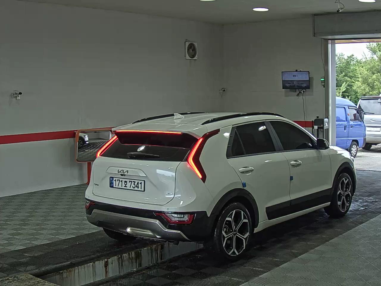 2024 - kia niro