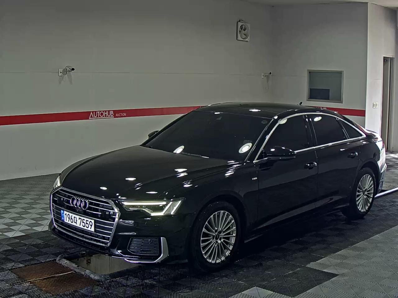 AUDI A6 (5TH GEN) 45 TFSI