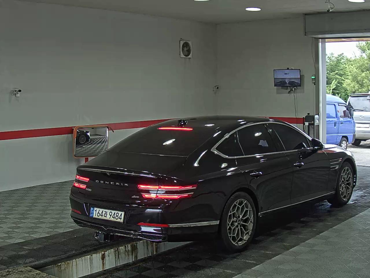 2022 - genesis g80