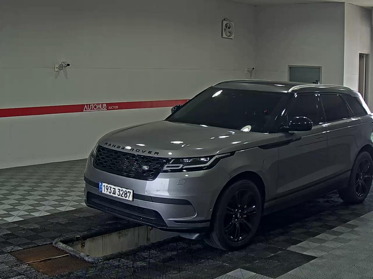 2020 - land rover range rover