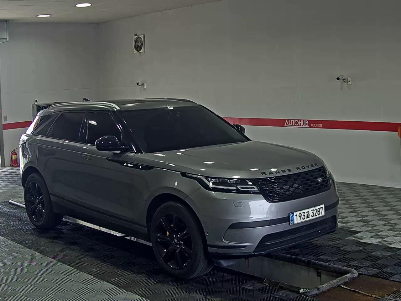 2020 - land rover range rover