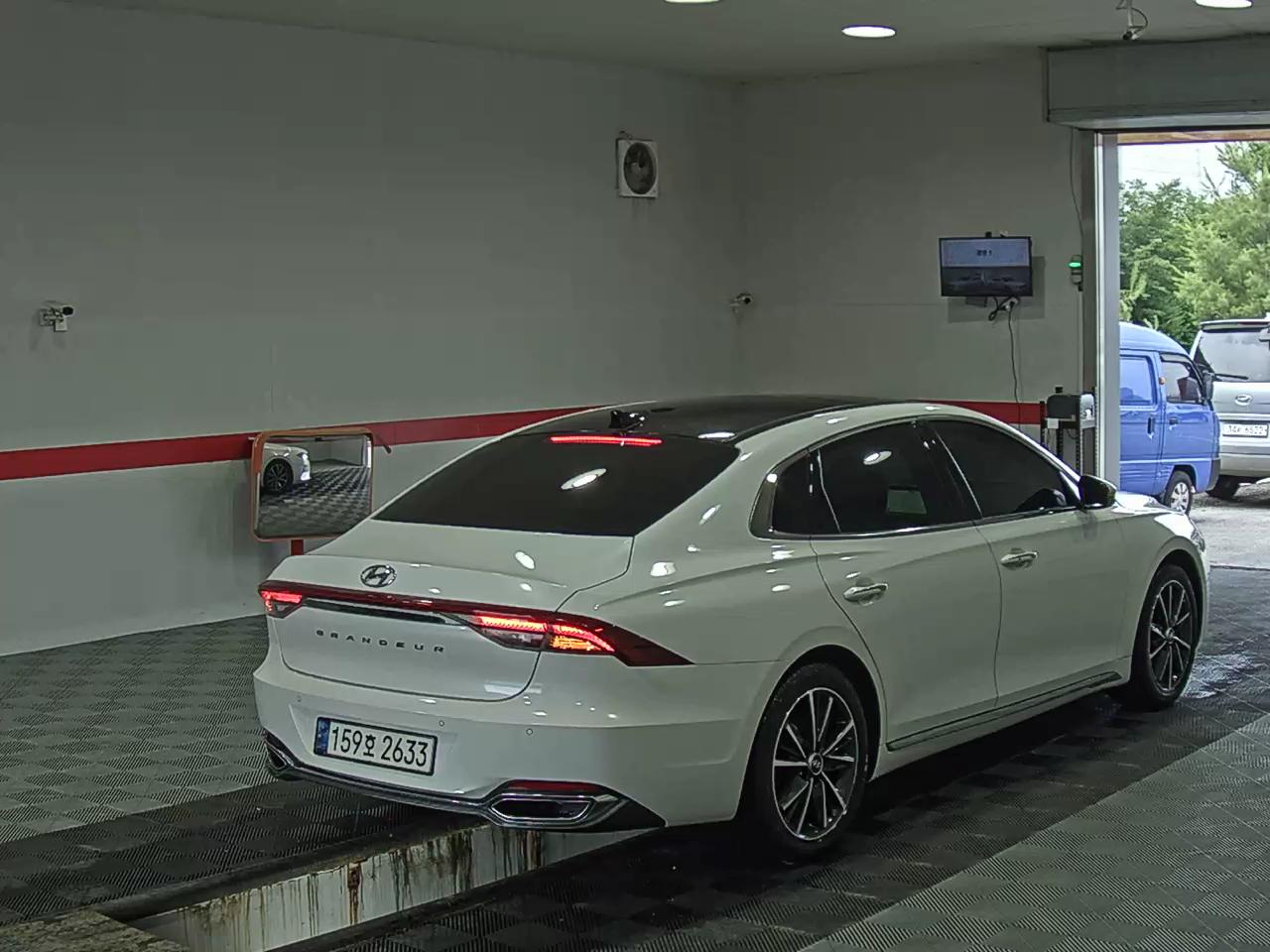 2021 - hyundai grandeur